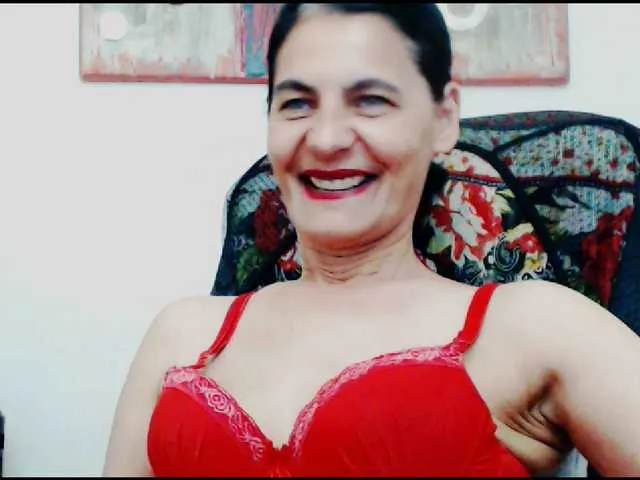 Live sex webcam photo for KalystaGreen #291639944
