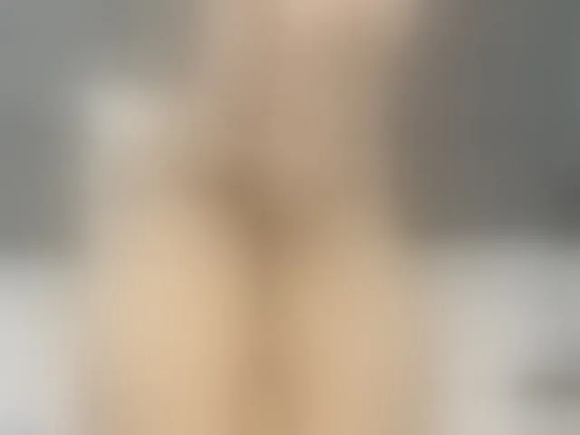 Live sex webcam photo for KandyQueen #290352158