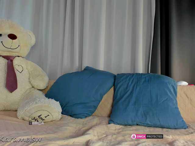 Live sex webcam photo for Karamelsw #276456331