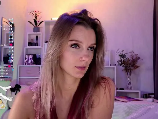 Live sex webcam photo for Karamelsw #291964488