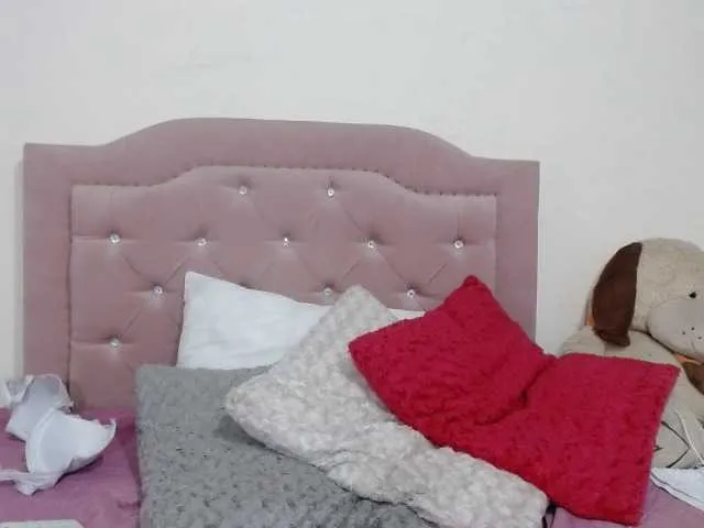 Live sex webcam photo for Kardaluna #273058620