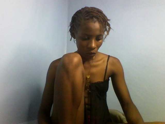 Live sex webcam photo for Karembo #294298533