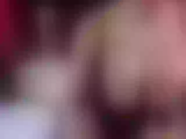 Live sex webcam photo for Karen-HornyMom #275501054