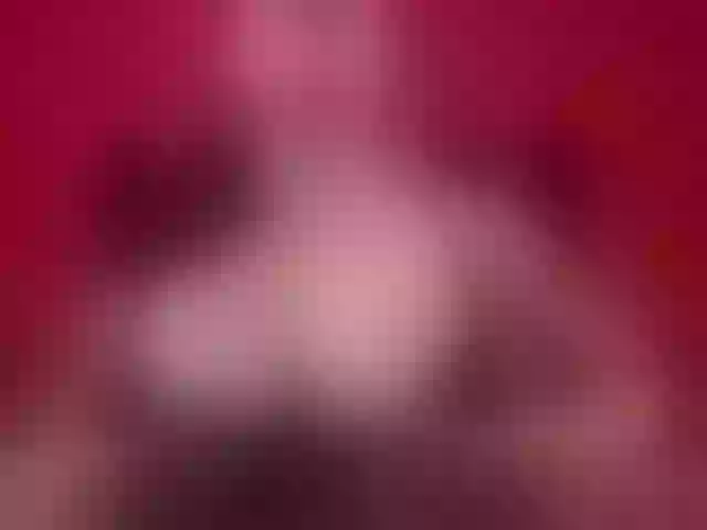 Live sex webcam photo for Karen-HornyMom #275723798