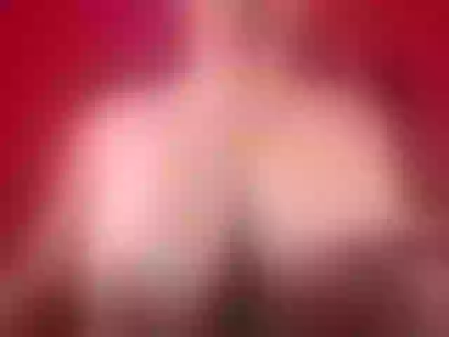 Live sex webcam photo for Karen-HornyMom #275876633