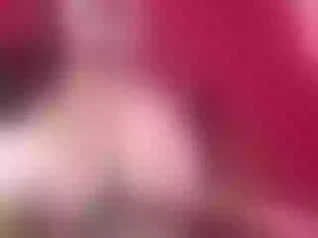 Live sex webcam photo for Karen-HornyMom #275917899