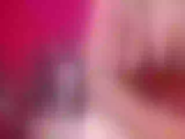 Live sex webcam photo for Karen-HornyMom #275936814