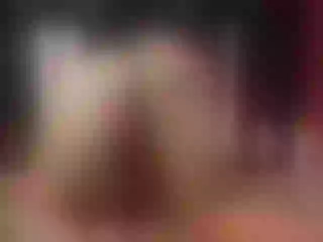 Live sex webcam photo for Karen-HornyMom #276024264