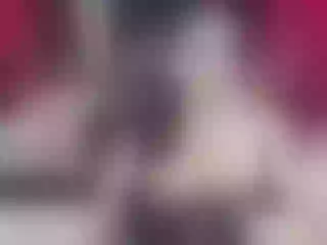 Live sex webcam photo for Karen-HornyMom #276145967