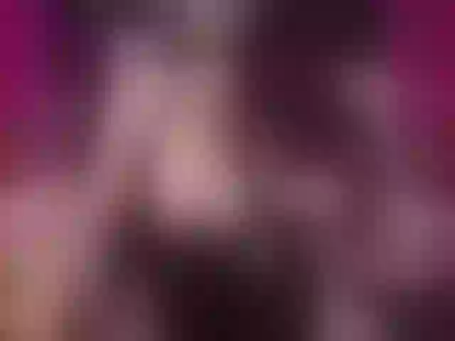 Live sex webcam photo for Karen-HornyMom #276188279