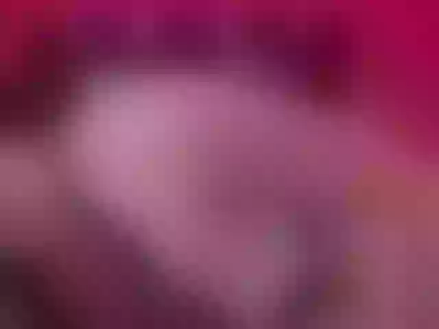 Live sex webcam photo for Karen-HornyMom #276357095