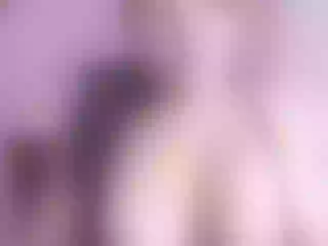 Live sex webcam photo for Karen-HornyMom #276854883