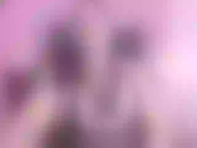 Live sex webcam photo for Karen-HornyMom #276925185