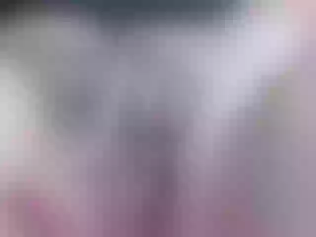 Live sex webcam photo for Karen-HornyMom #276932187