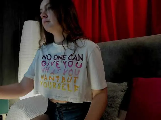 Live sex webcam photo for Karen-me #276474099