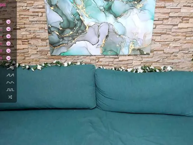 Live sex webcam photo for Karen-me #276856671