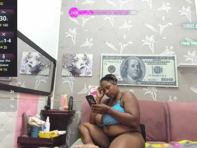 Live sex webcam photo for KarenBis #290687282