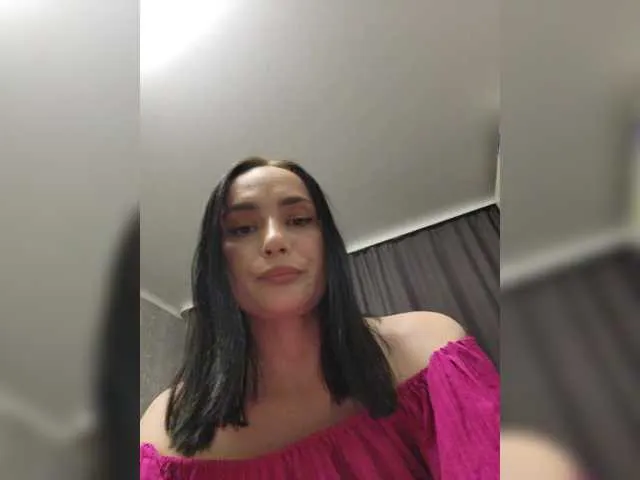 Live sex webcam photo for KarenClark #291255647