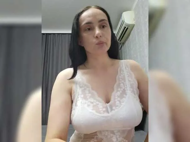 Live sex webcam photo for KarenClark #291309353