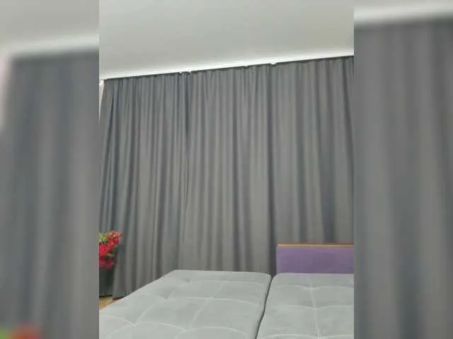 Live sex webcam photo for KarenClark #291583099