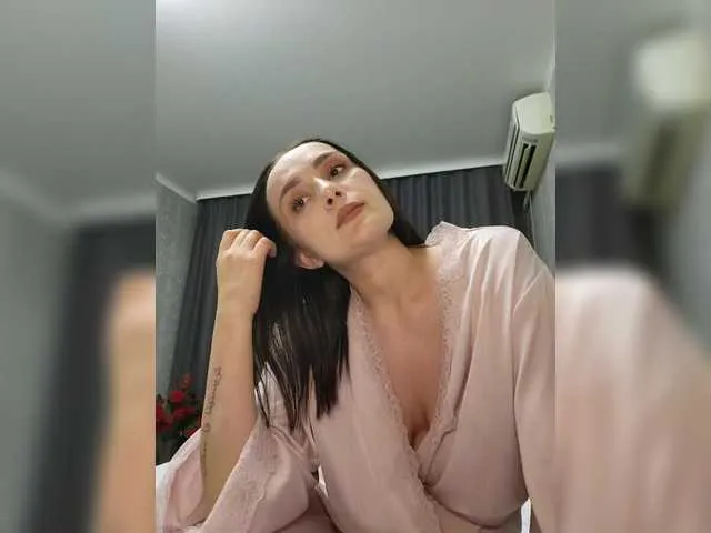 Live sex webcam photo for KarenClark #291996599