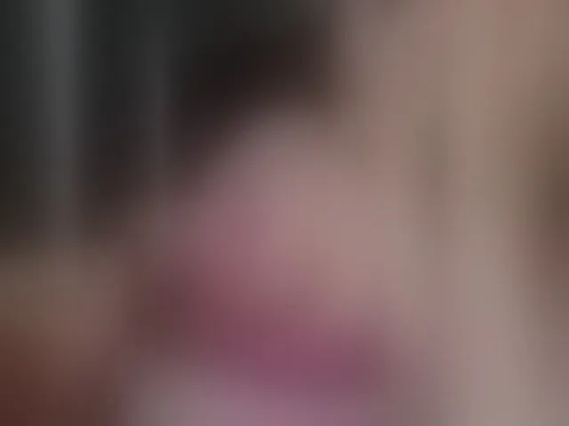 Live sex webcam photo for KarenClark #293899966