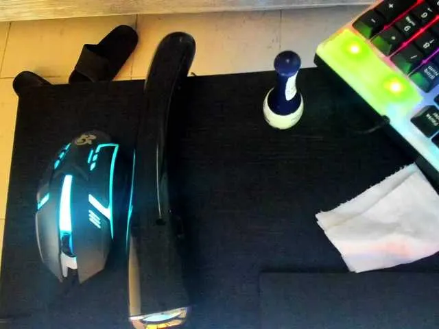 Live sex webcam photo for KarenSevilla1 #273838539