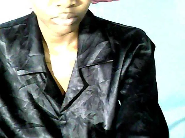Live sex webcam photo for Karene-2 #291813361