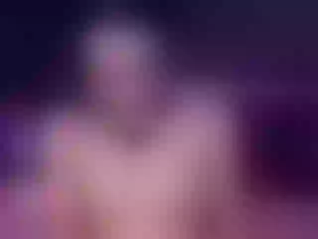 Live sex webcam photo for KariNeal #271864721