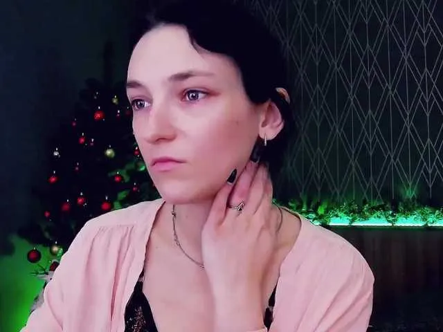 Live sex webcam photo for KariNeal #271992975