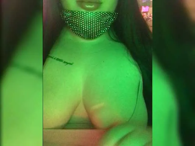 Live sex webcam photo for Karin4ik0605 #274586762