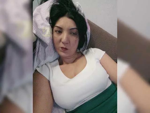 Live sex webcam photo for Karina098 #272509426