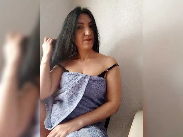 Live sex webcam photo for Karina098 #272786291
