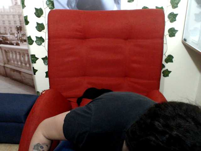 Live sex webcam photo for KarinaHot #272146564