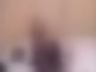 Live sex webcam photo for KarinaHott4UU #128422092