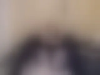 Live sex webcam photo for KarinaHott4UU #129229646