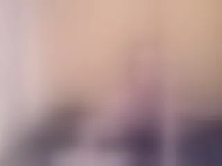 Live sex webcam photo for KarinaHott4UU #129375340