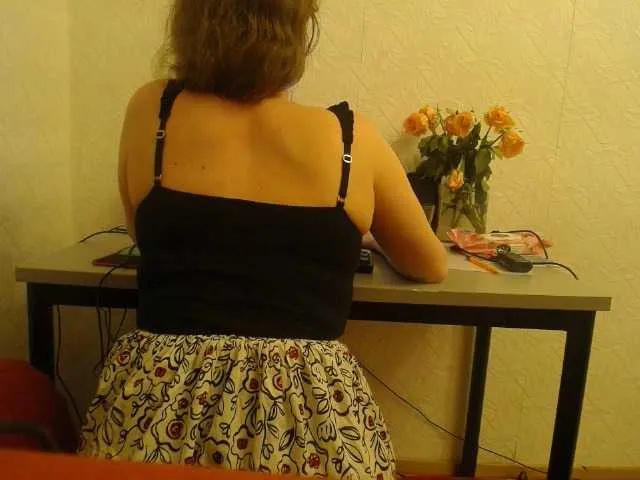 Live sex webcam photo for KarinaPlay23 #277504215