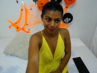 Live sex webcam photo for KarinaSex24 #187571823