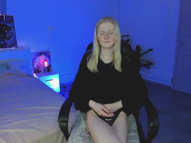 Live sex webcam photo for Karinatm #276734104