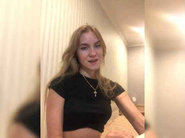 Live sex webcam photo for Karinay #272135554