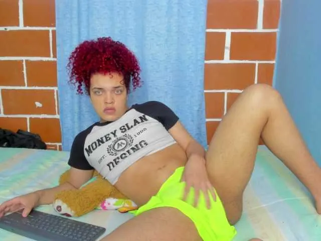 Live sex webcam photo for KarineWine #288081443
