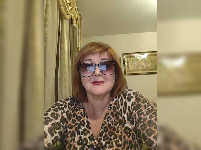 Live sex webcam photo for KarinkaSweet #290237867