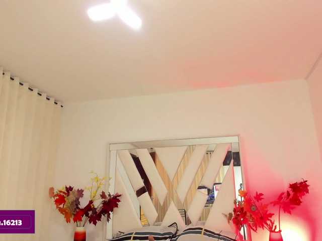 Live sex webcam photo for Karla-Rodrigu #277711881