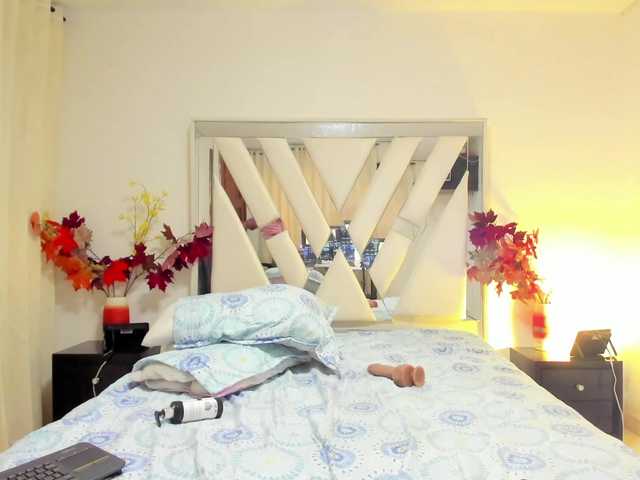 Live sex webcam photo for Karla-Rodrigu #277986926