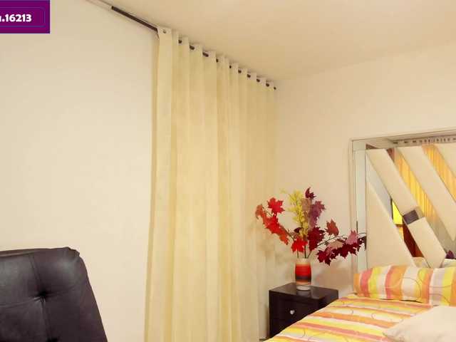 Live sex webcam photo for Karla-Rodrigu #278031410