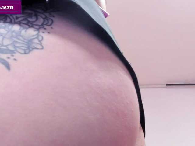 Live sex webcam photo for Karla-Rodrigu #278038929