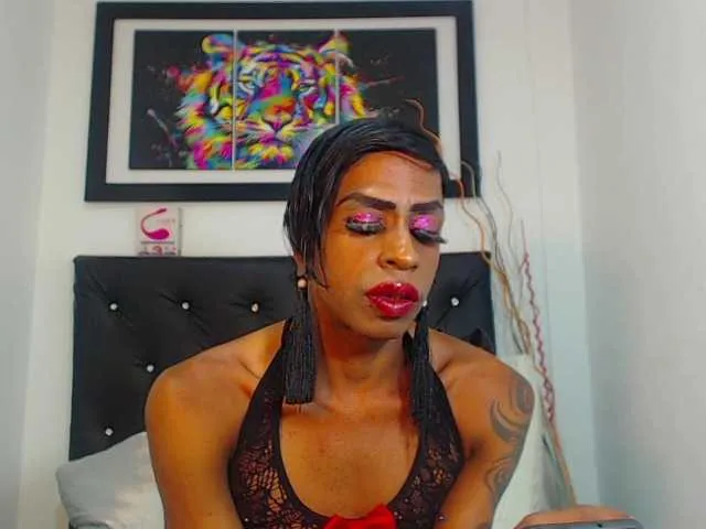 Live sex webcam photo for Karla-Sofia12 #274399878