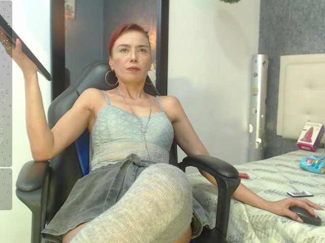Live sex webcam photo for Karla-stone1 #278052172
