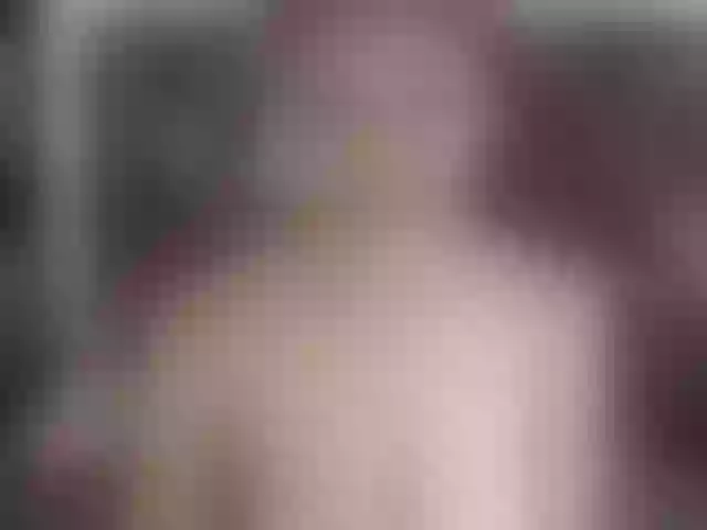 Live sex webcam photo for KarlaGonzale #273750465